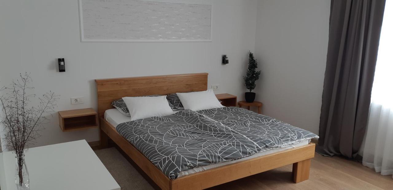 Apartments Woodnotes Licko Petrovo Selo エクステリア 写真