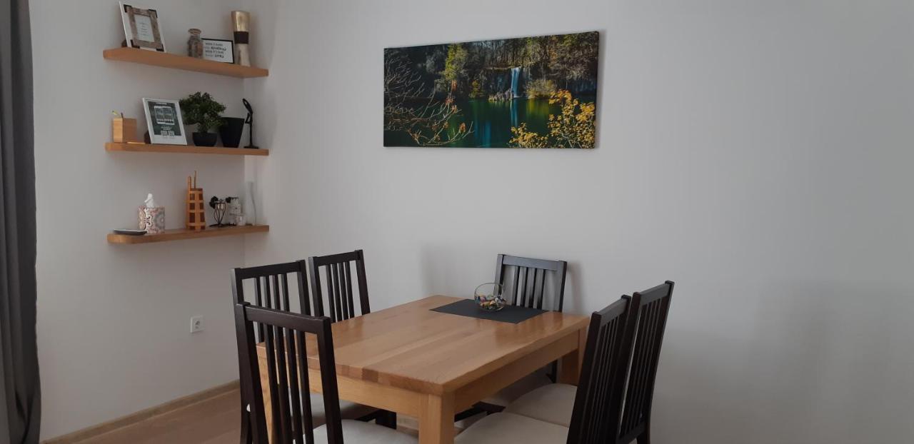 Apartments Woodnotes Licko Petrovo Selo エクステリア 写真