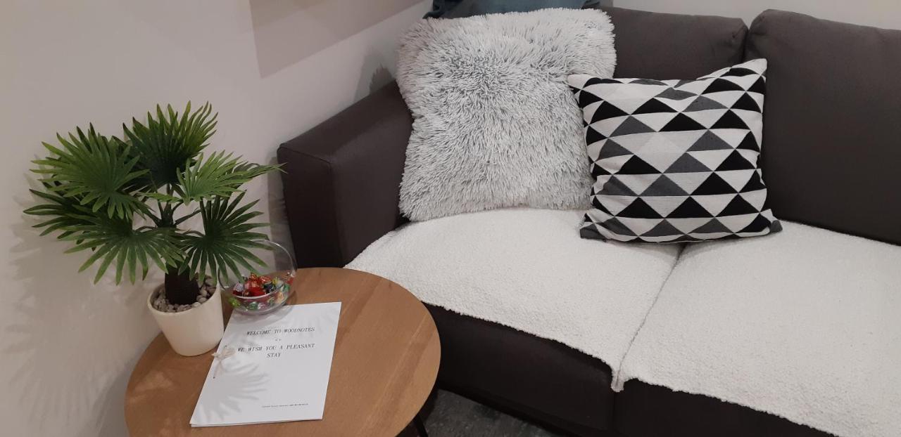 Apartments Woodnotes Licko Petrovo Selo エクステリア 写真