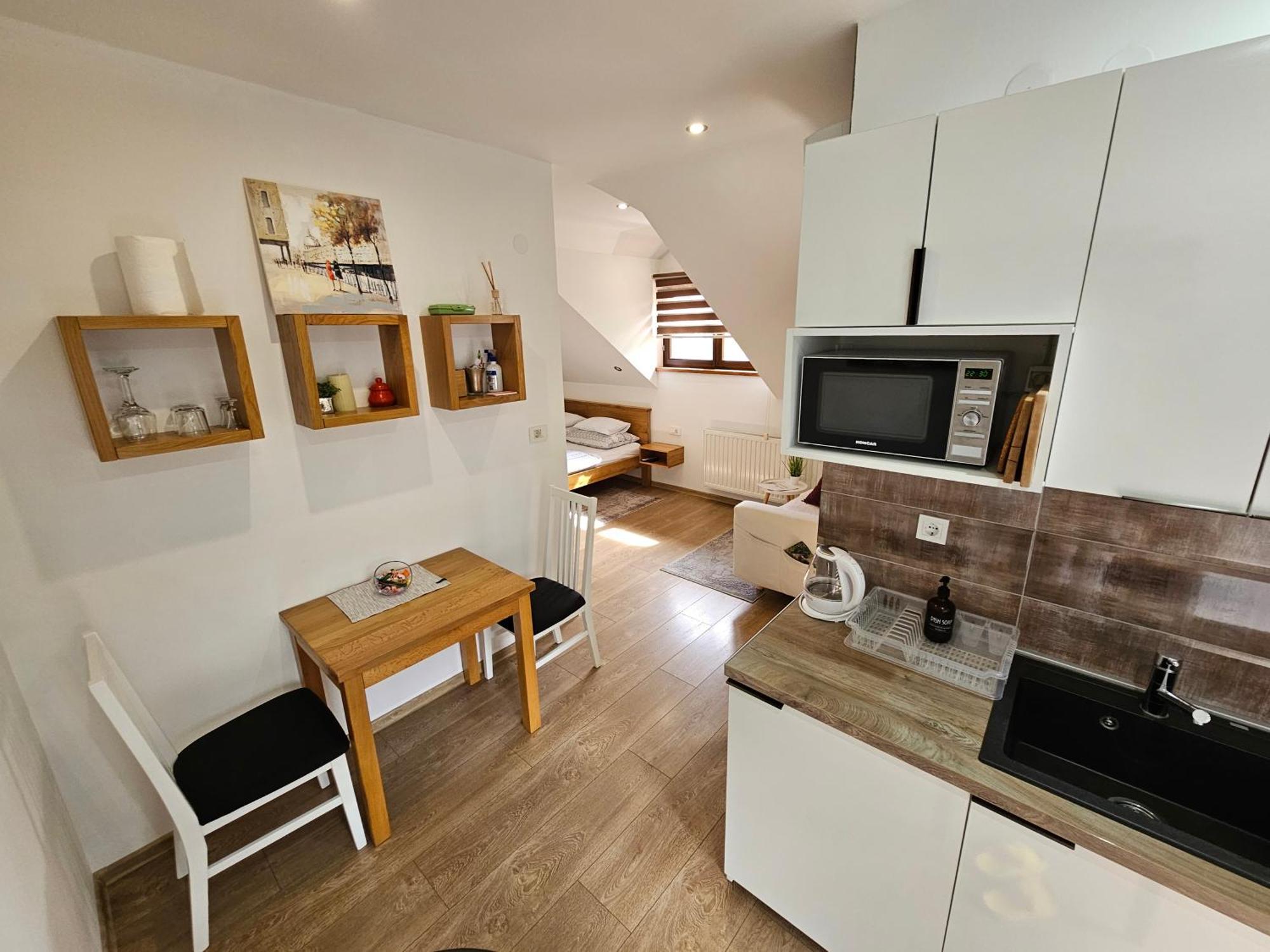 Apartments Woodnotes Licko Petrovo Selo エクステリア 写真