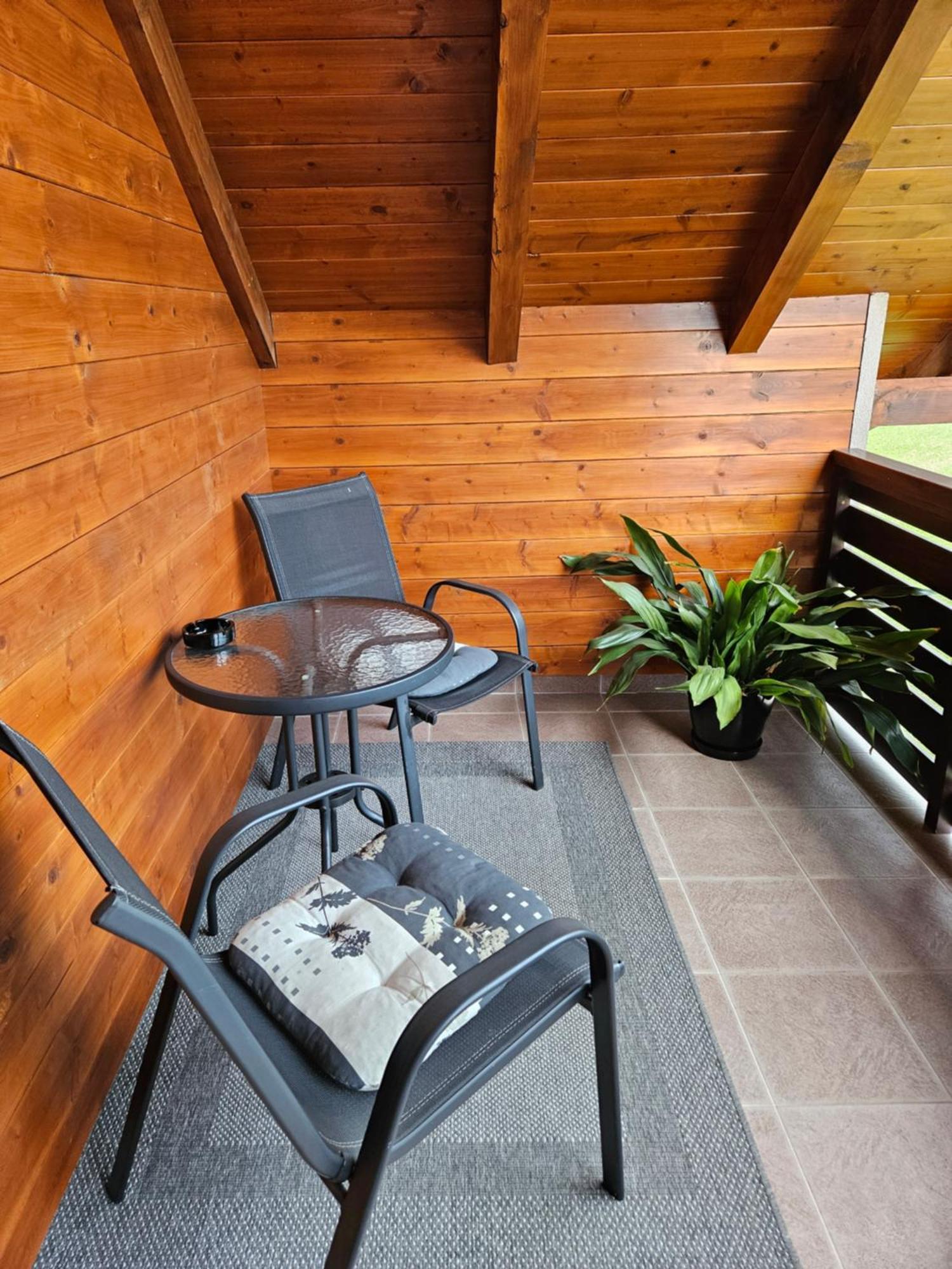 Apartments Woodnotes Licko Petrovo Selo エクステリア 写真