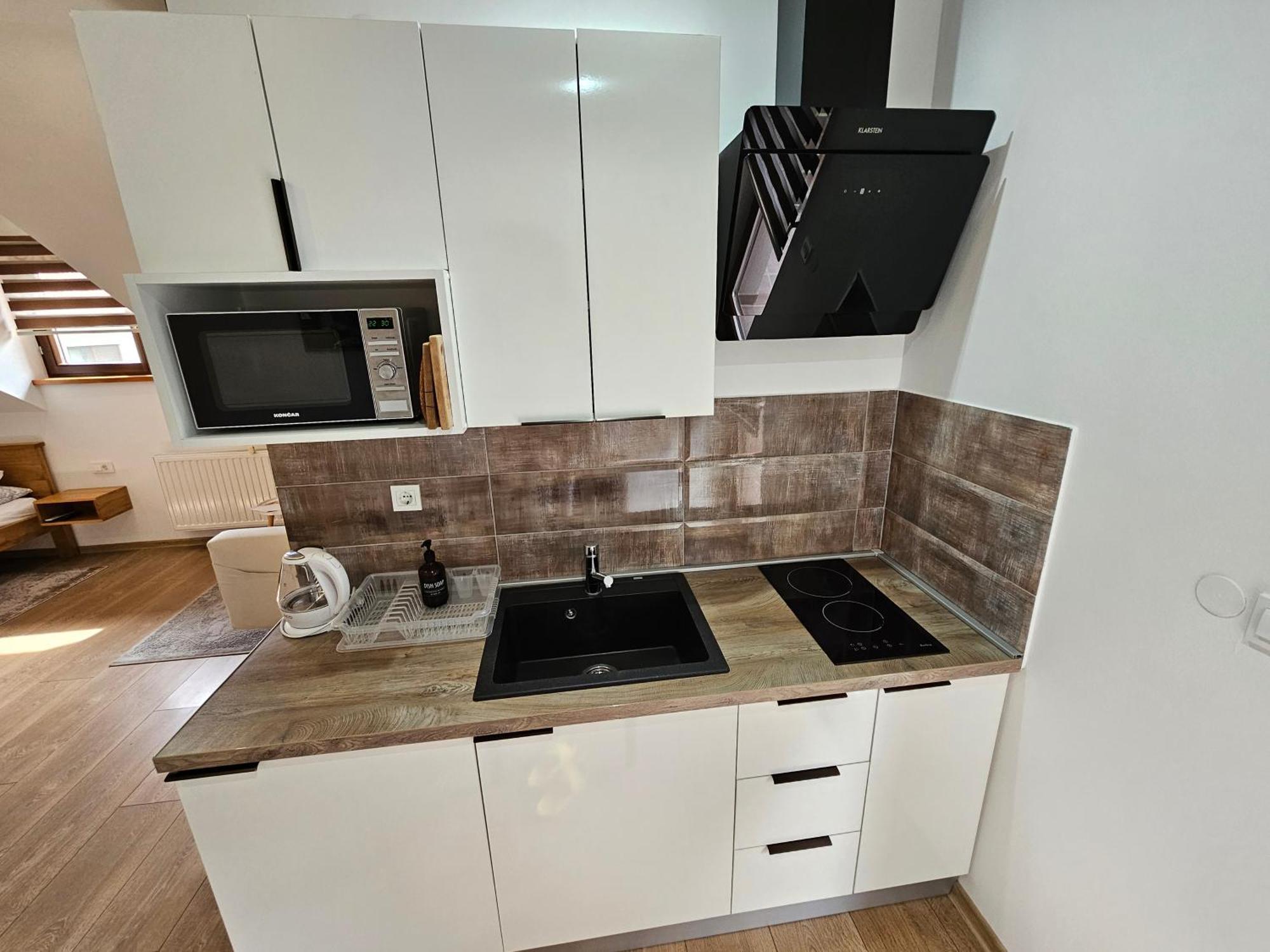 Apartments Woodnotes Licko Petrovo Selo エクステリア 写真