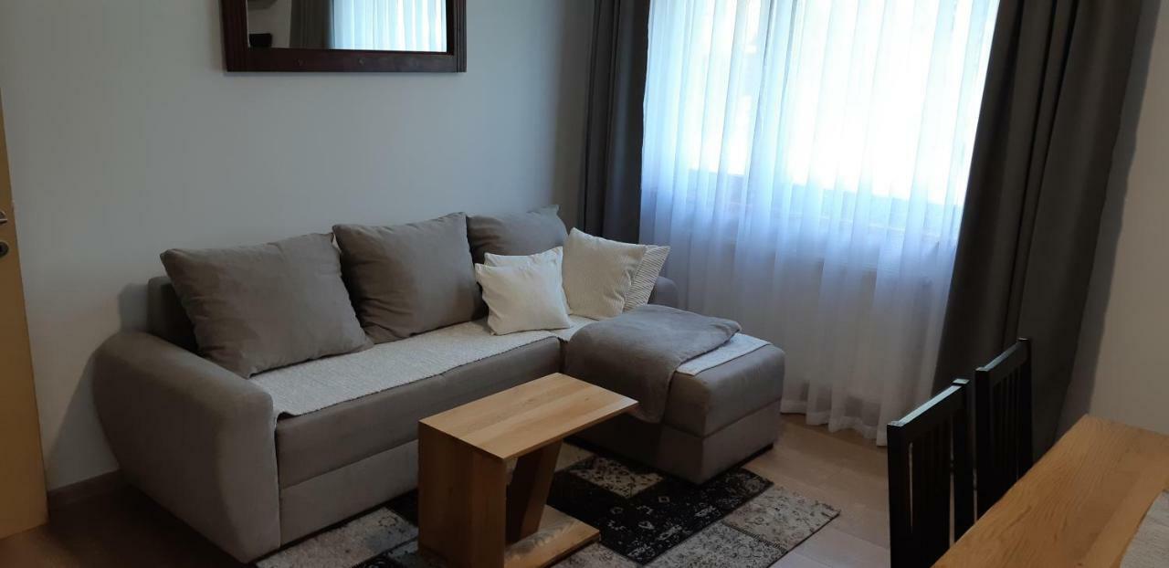 Apartments Woodnotes Licko Petrovo Selo エクステリア 写真