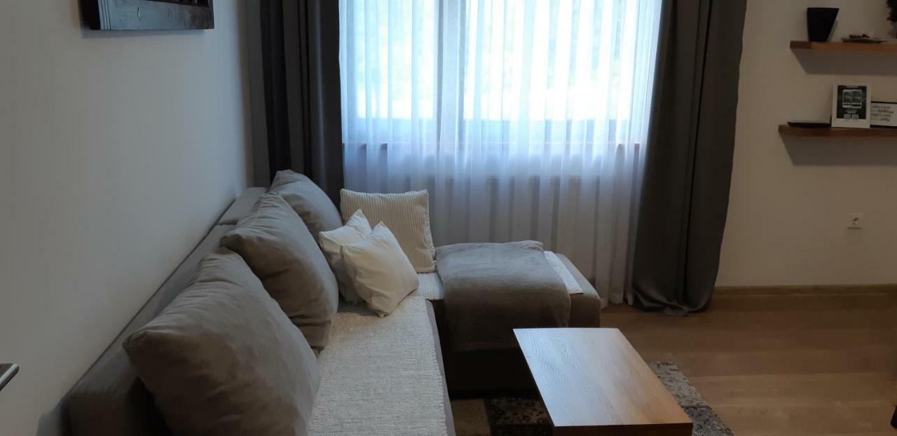 Apartments Woodnotes Licko Petrovo Selo エクステリア 写真